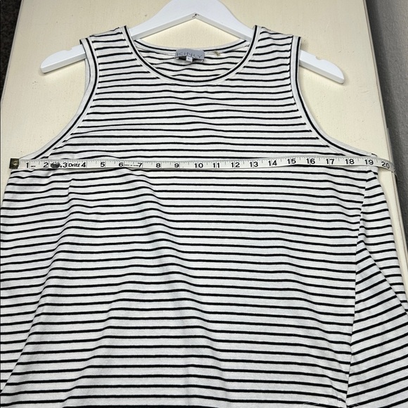Kinly Linen Cotton Tank Top Black and White Striped Asymmetrical Hem Size L - Picture 8 of 9